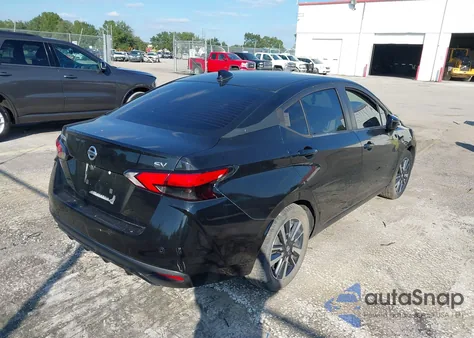 2021 Nissan Versa Sv Xtronic Cvt z USA, uszkodzony, nr VIN 3N1CN8EV9ML888602